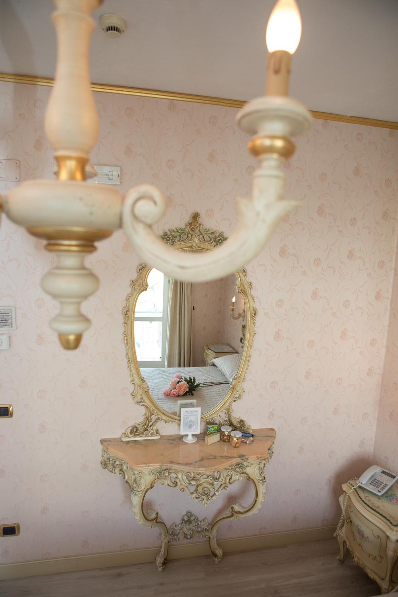 Hotel Imperiale Terzigno Bagian luar foto