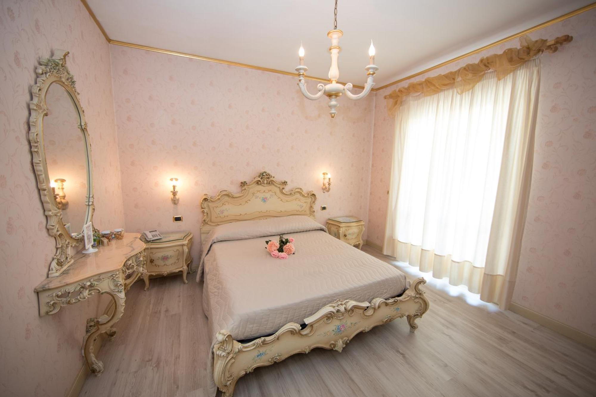 Hotel Imperiale Terzigno Bagian luar foto